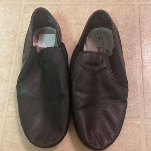 Jazz shoes size 4 1/2